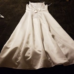 White dress classic